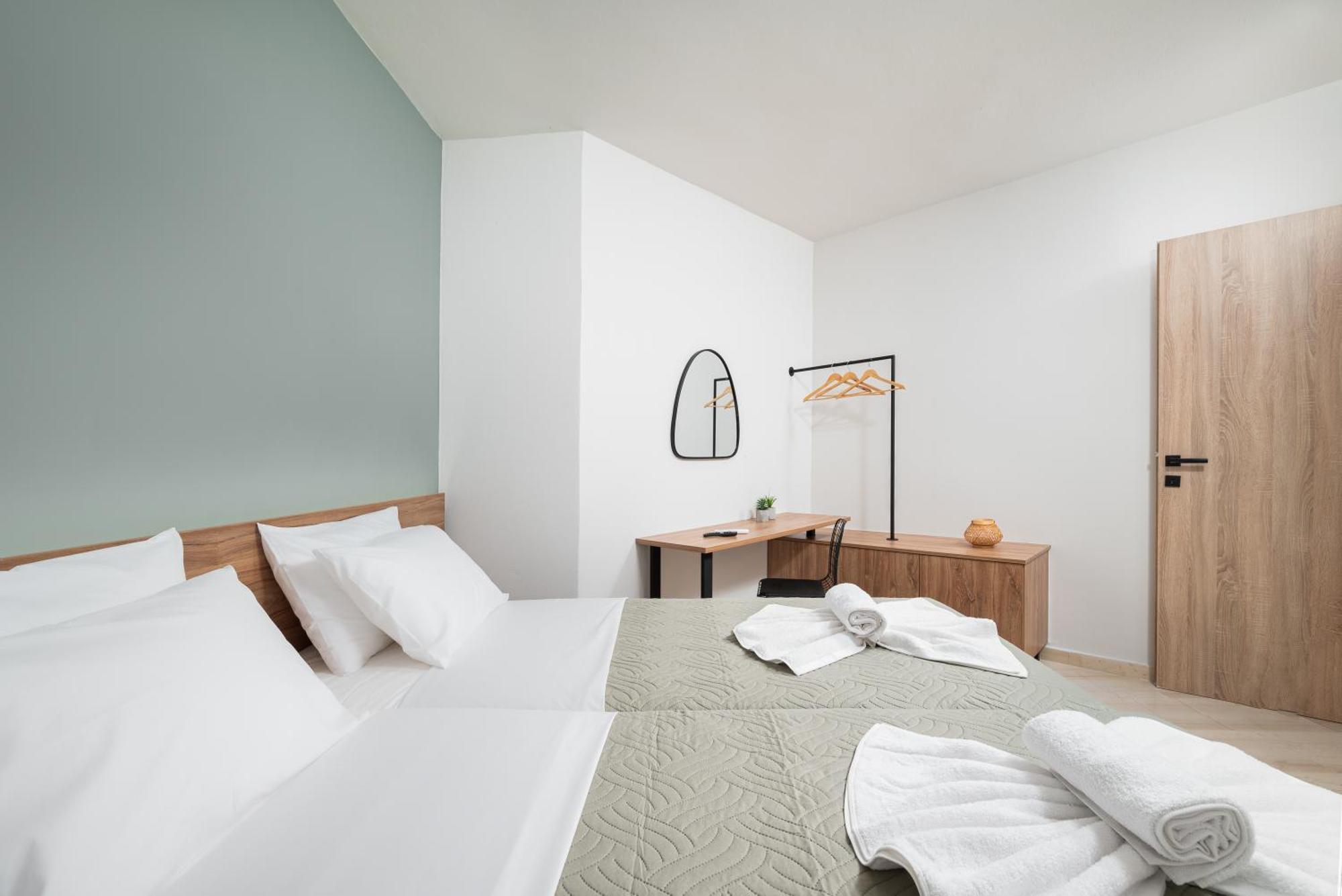 Makas Suites Херсонисос Екстериор снимка